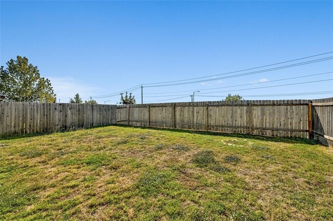 Photo - 821 Fortrose Ter