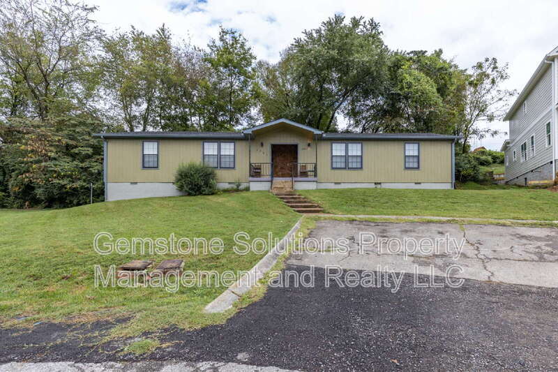 Photo - 2305 Dalebrook Court