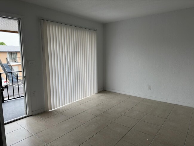 Photo - 1719 Dixon Blvd