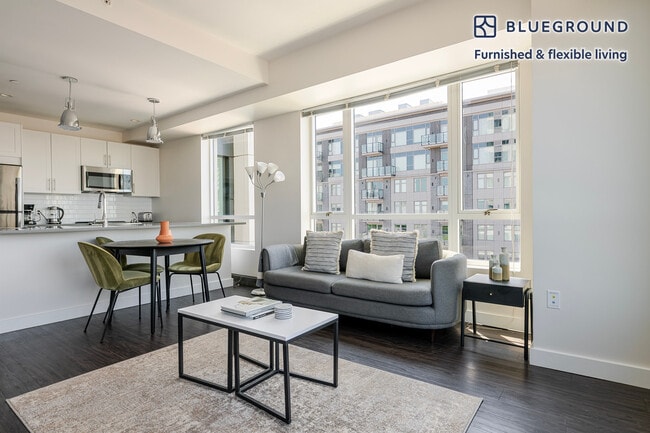 Photo - 449 Canal St Unidad FL10-ID1196