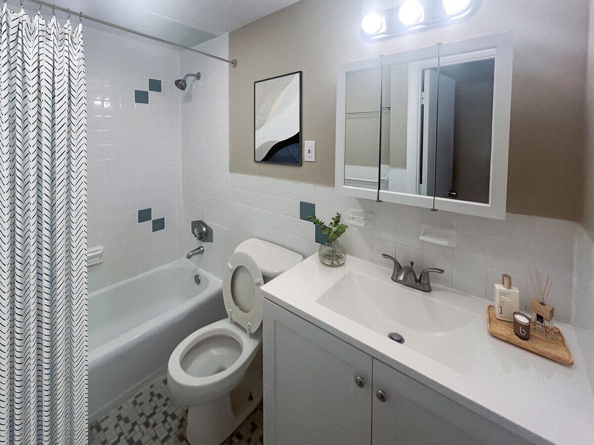 Photo - 380 Harvard St Unidad 2