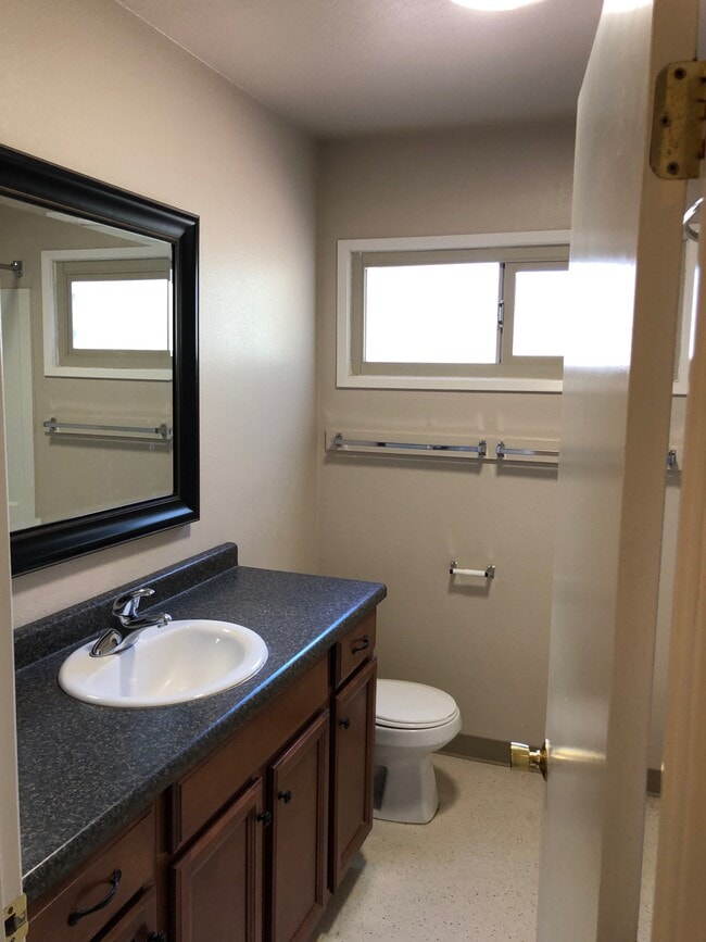 Photo - 742 Boysen Ave