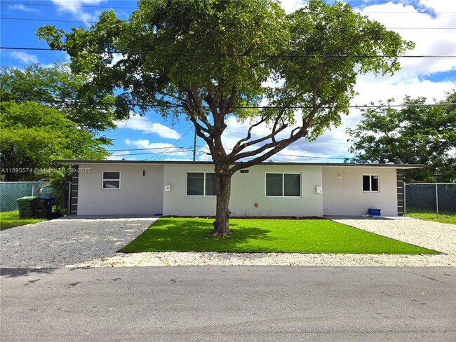 Photo - 716 NW 14th Way Unidad A
