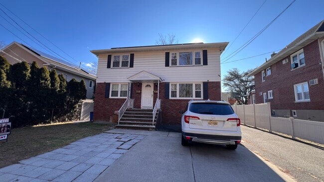 Photo - 372 Gilbert Ave Unit #2