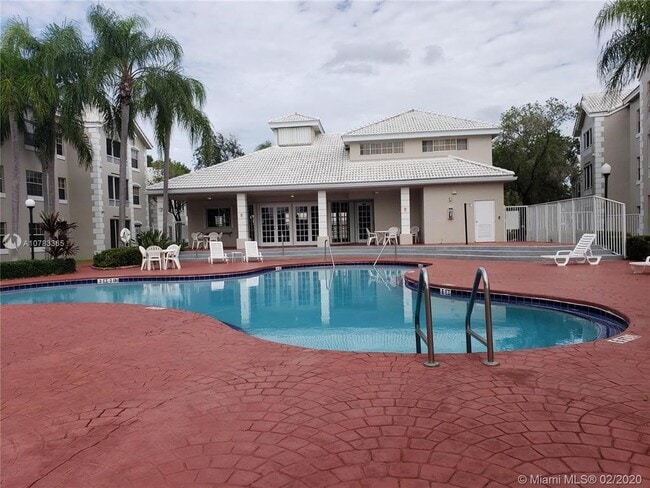 Photo - 2831 N Oakland Forest Dr Unit 108