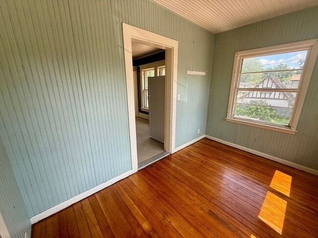 Photo - 1339 Grand Ave Unidad Upper