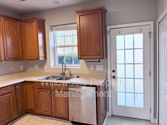 Photo - 954 Shining Wire Way