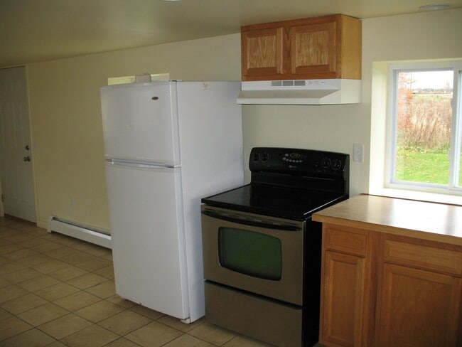1727 W Youngs Ditch Rd Unit EAST APARTMENT