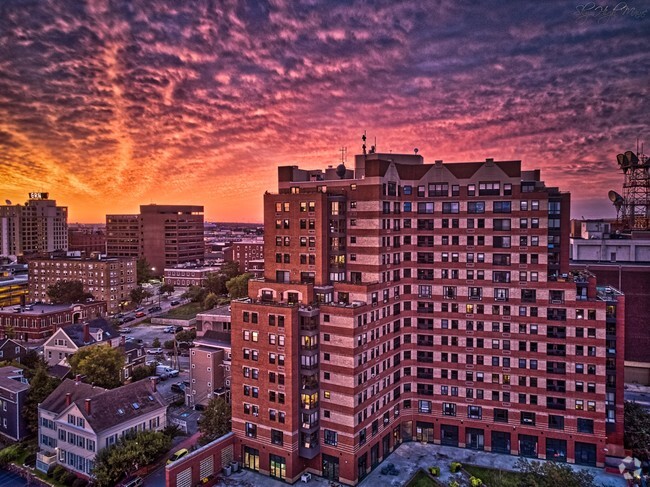 Building Photo - Back Bay Tower Rental