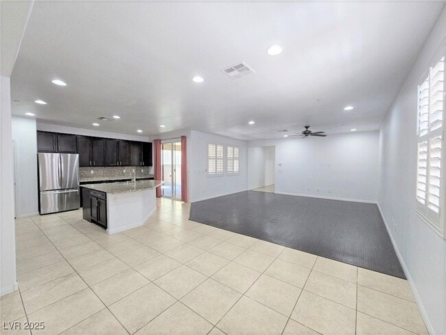 Building Photo - 3032 Camino Largo Ave Rental