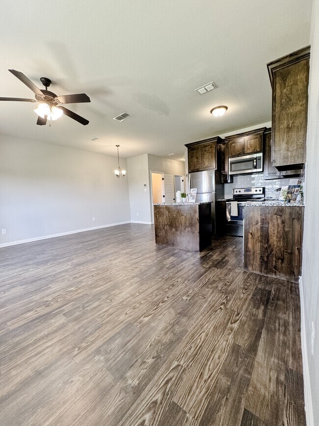 Photo - 8715 Ellis Dr Townhome