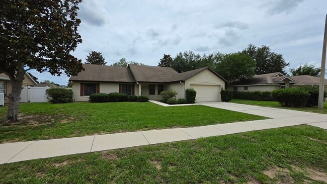 Building Photo - Spacious 4 Bdrm / 2 BA with 2 car garage