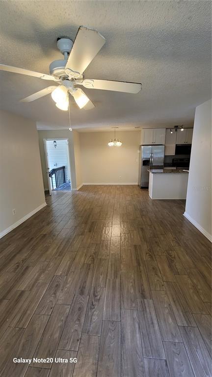 Photo - 640 Golden Raintree Pl