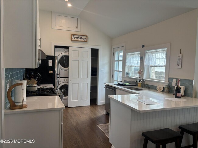 Photo - 606 Hammond Ave