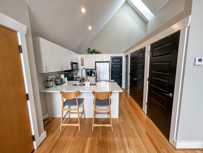 Photo - 696 Mowbray Arch Condo Unit 760