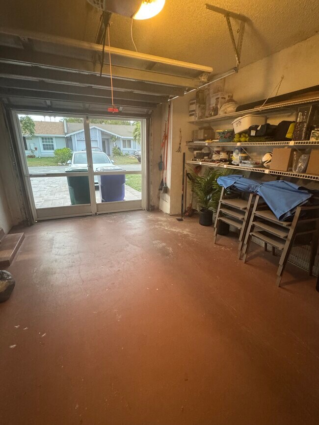 Photo - 5482 Lakewood Cir S