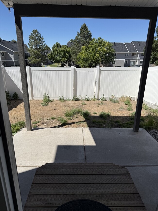Photo - 135 E 730 N