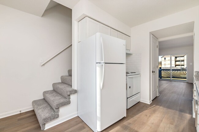 Photo - Spacious Duplex in Johnson County - Available December 15