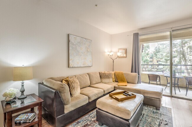 Photo - 260 E Flamingo Rd