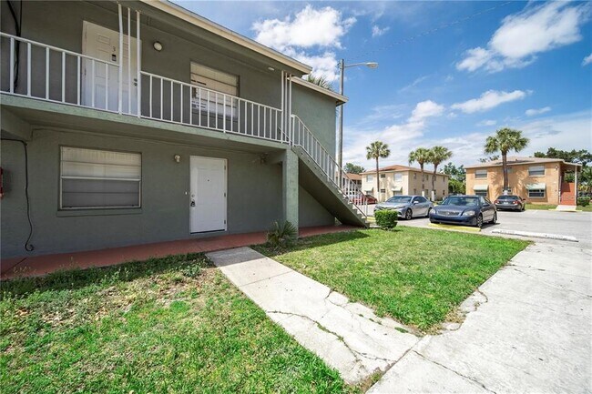 702 Michigan Ct Unidad 1