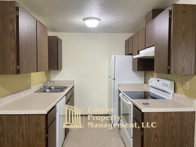 Photo - 3862 Pattison St