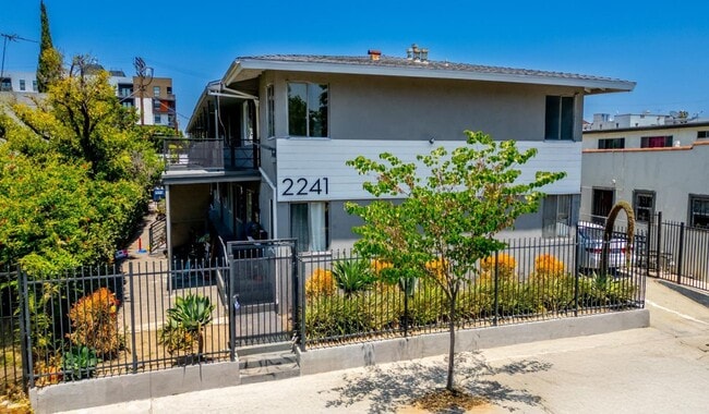 Building Photo - 1 BED & 1 BATH UNIT - LOS ANGELES! Rental