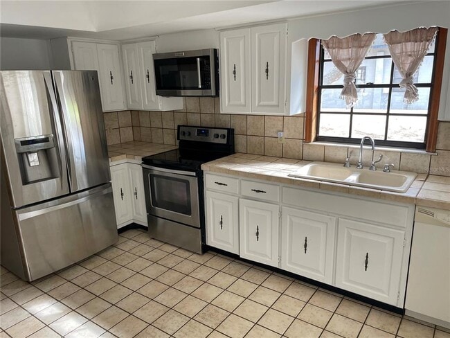 Photo - 2727 Massee Rd