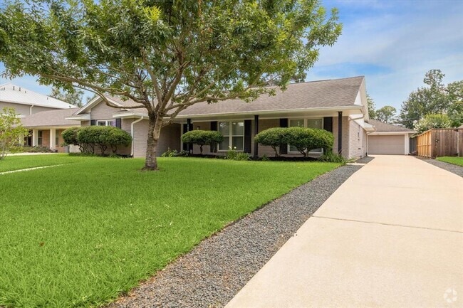 Building Photo - 1614 Droxford Dr Rental