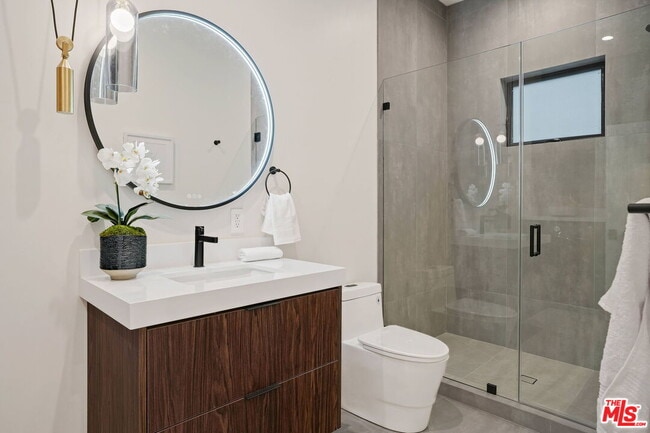 Photo - 2352 Riverside Dr