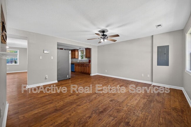 Photo - 1065 Lindenwood Ave
