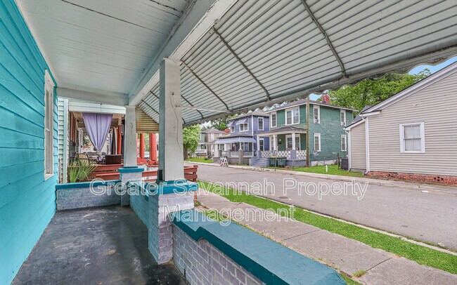 Photo - 2221 Harden St