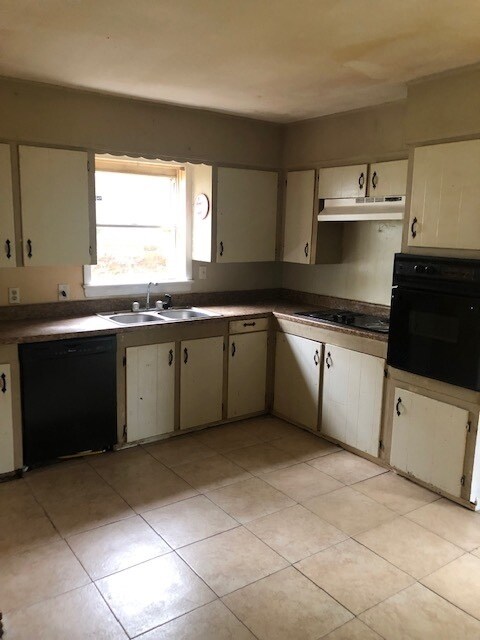 Photo - 7123 Wyngate Blvd