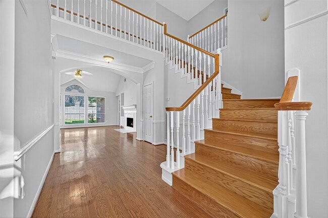 Building Photo - 22014 Mission Hills Ln Rental