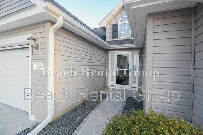 Photo - 35 Palmetto Green Dr