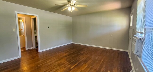 Photo - 2 bedroom 1 bath duplex in Shawnee