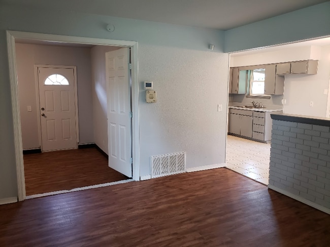 Photo - 4316 S Wofford Ave