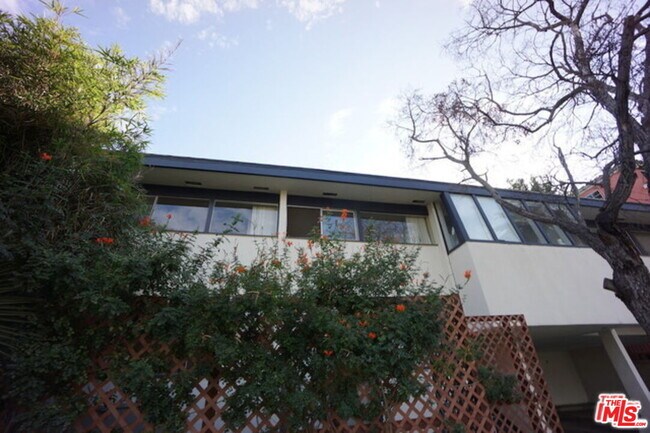 Photo - 1233 Barry Ave Unit 101