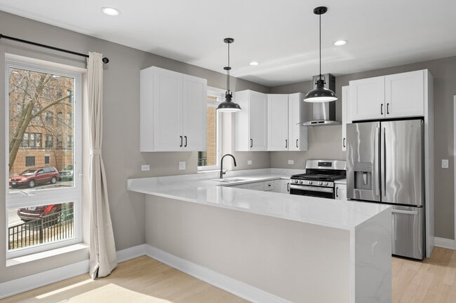 Photo - 7428 N Rogers Ave Unit 1E