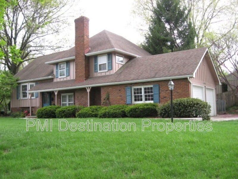 Photo - 8401 W 90th Terrace Casa