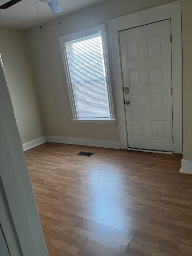 Photo - 820 Maury St Unit 2