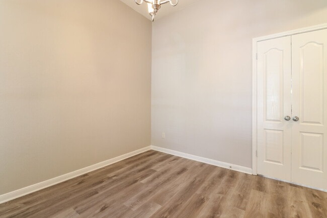 Photo - 3723 Eagles Nest St