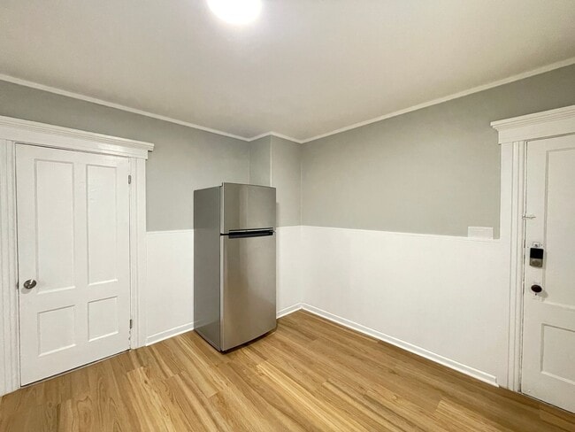 Photo - 43 Ashland St Unit 1