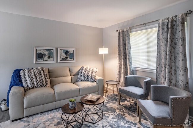 3BR, 2.5BA - 1587SF Living