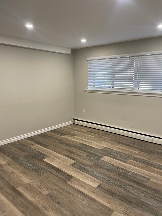 Photo - 2148 Lilnan Ct Unit 4