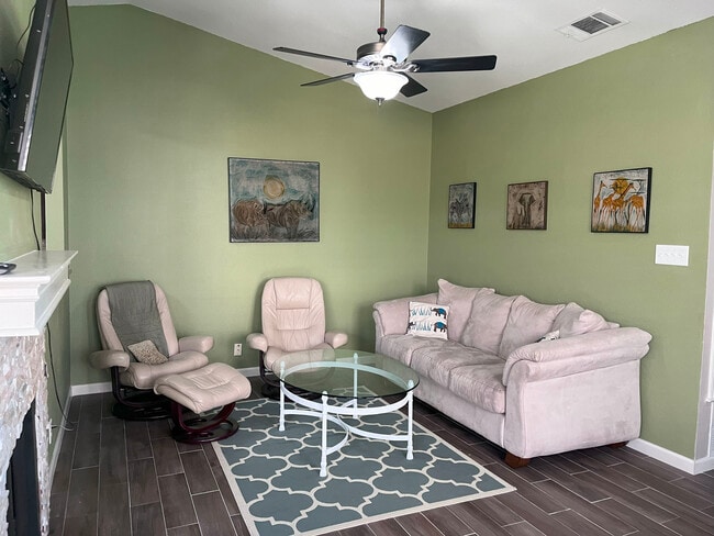 Photo - 3430 Ridge Smoke