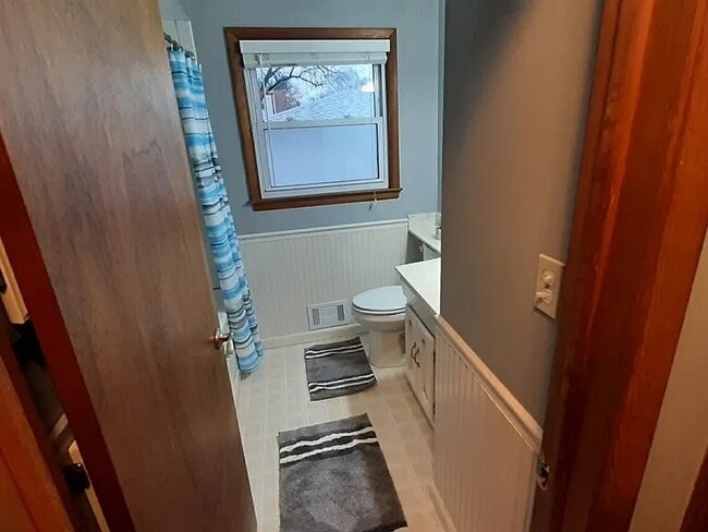 Building Photo - 5700 S Madeline Ave Rental