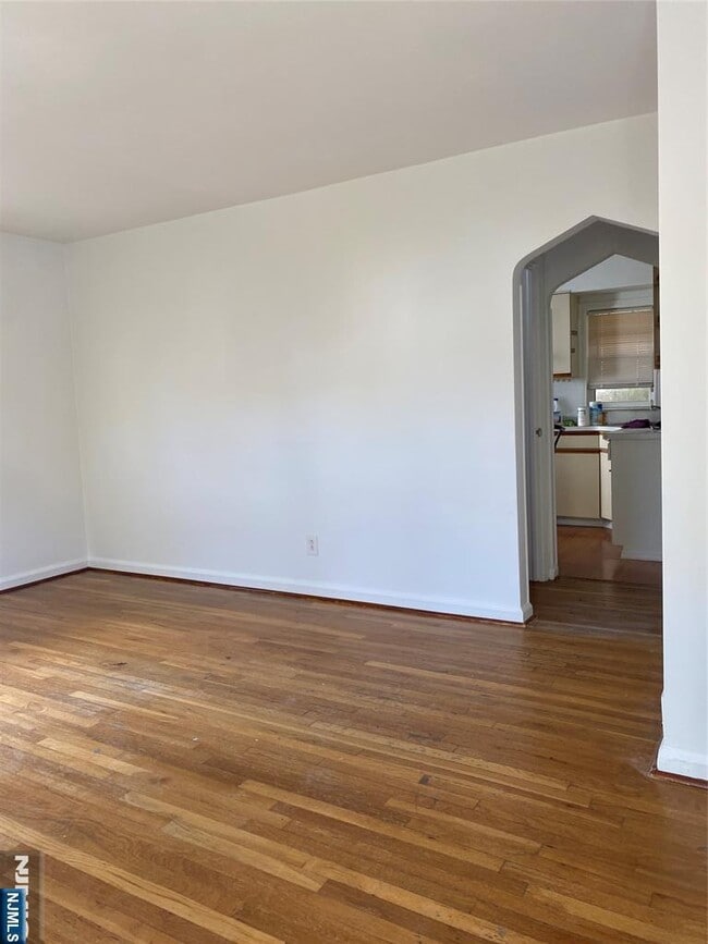 Photo - 139 Phelps Ave