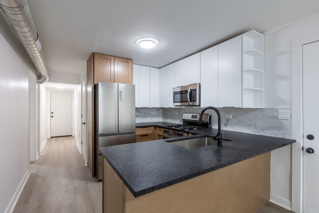 Photo - 1841 N Kedzie Ave