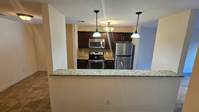 Photo - 115 Bruen St Unidad 405