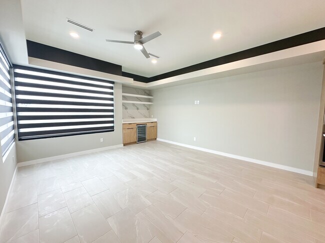 Photo - 4602 Juniper Cir